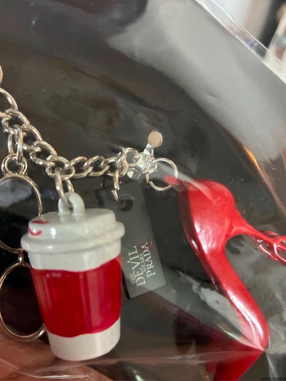 The Devil Wears Prada2 Insulated Tumbler & The Devil wears Prada2 Keychain NWT - Picture 9 of 11